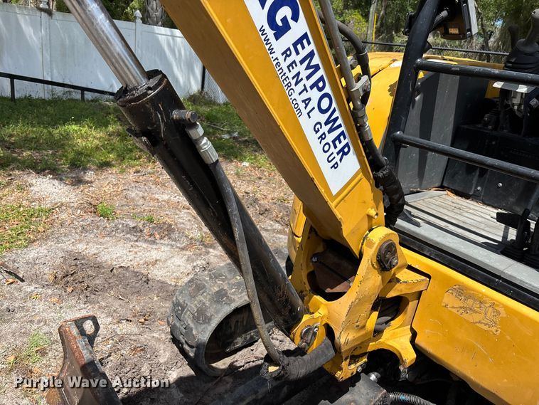 image for item DU0463 2019 Caterpillar 303.5E2 CR mini excavator