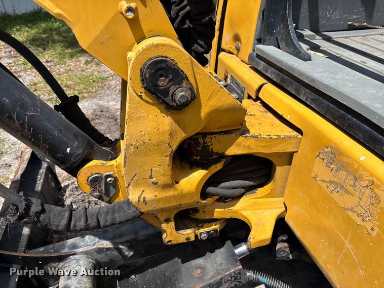 image for item DU0463 2019 Caterpillar 303.5E2 CR mini excavator