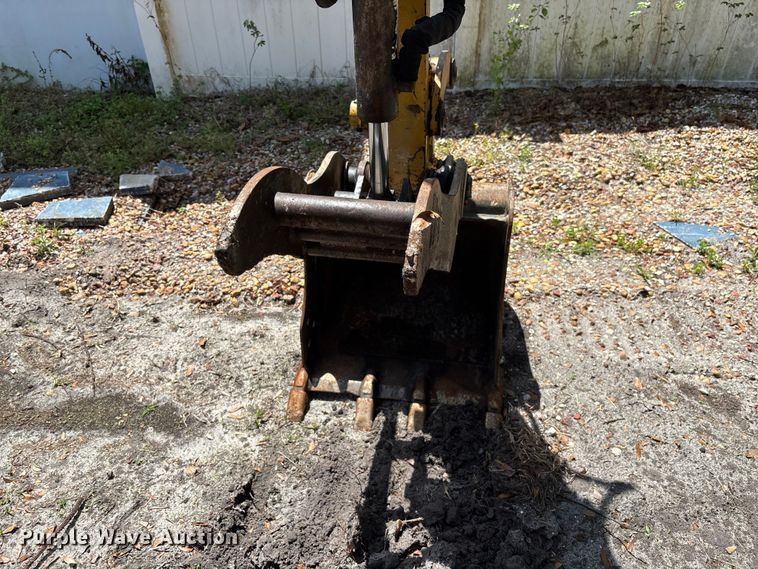 image for item DU0463 2019 Caterpillar 303.5E2 CR mini excavator