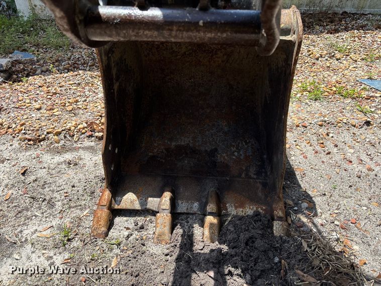 image for item DU0463 2019 Caterpillar 303.5E2 CR mini excavator