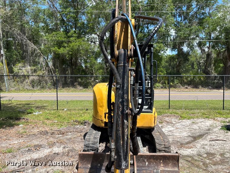 image for item DU0463 2019 Caterpillar 303.5E2 CR mini excavator