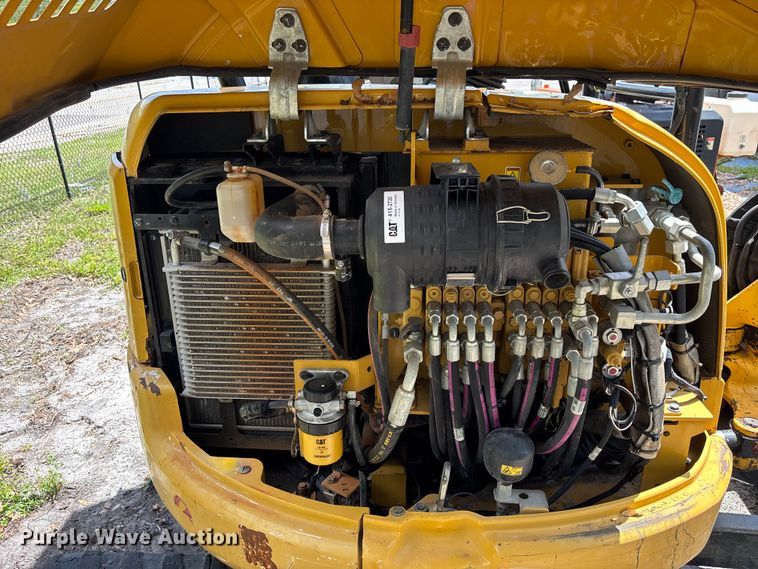 image for item DU0463 2019 Caterpillar 303.5E2 CR mini excavator