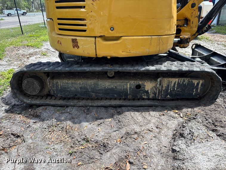 image for item DU0463 2019 Caterpillar 303.5E2 CR mini excavator