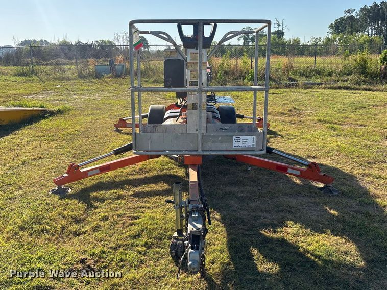 image for item DU0464 2016 JLG T350 boom lift