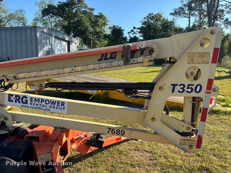 image for item DU0464 2016 JLG T350 boom lift