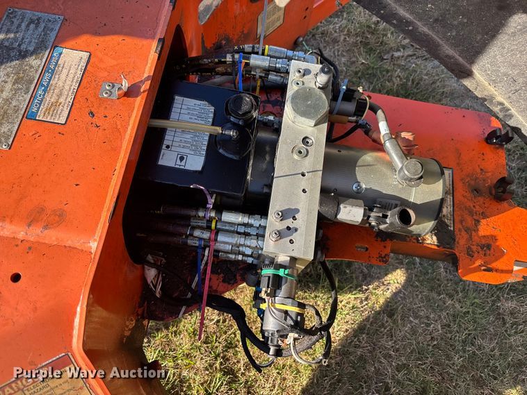 image for item DU0464 2016 JLG T350 boom lift