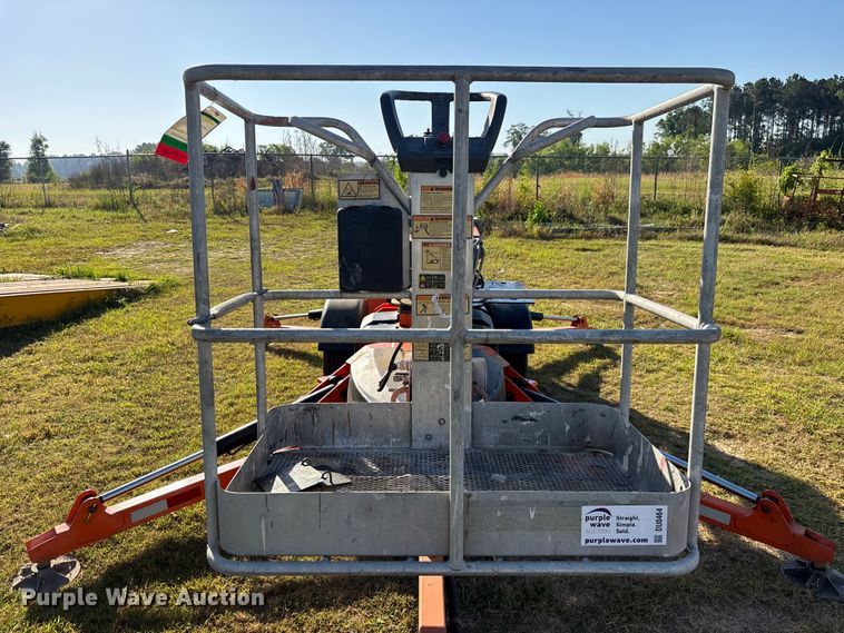 image for item DU0464 2016 JLG T350 boom lift