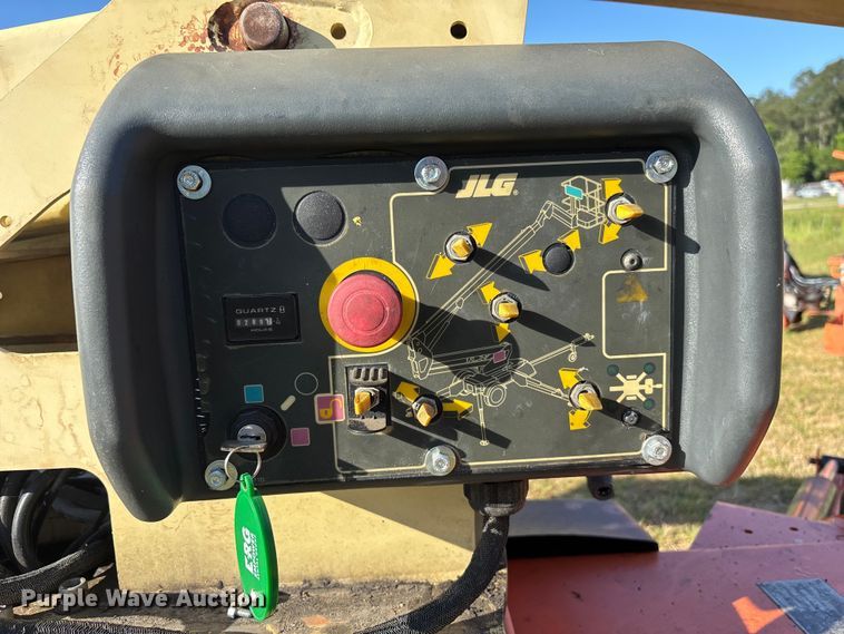 image for item DU0464 2016 JLG T350 boom lift