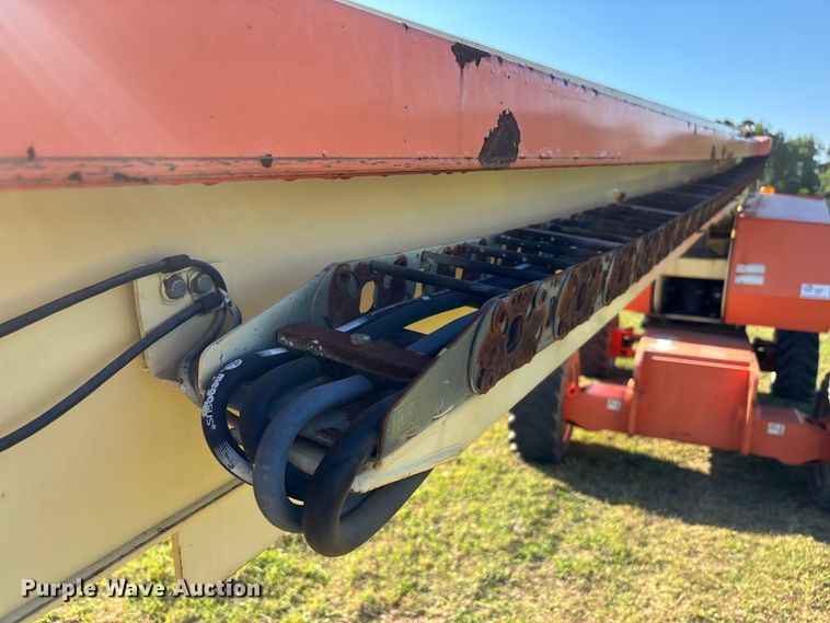 image for item DU0465 2005 JLG 860SJ boom lift