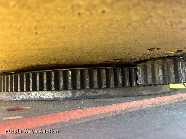 image for item DU0465 2005 JLG 860SJ boom lift