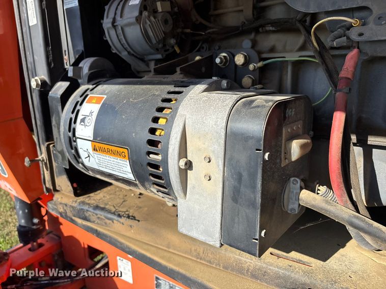 image for item DU0465 2005 JLG 860SJ boom lift