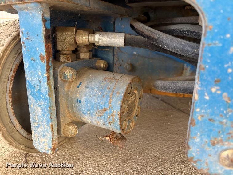 image for item DU0466 2010 Genie GR-20 vertical lift