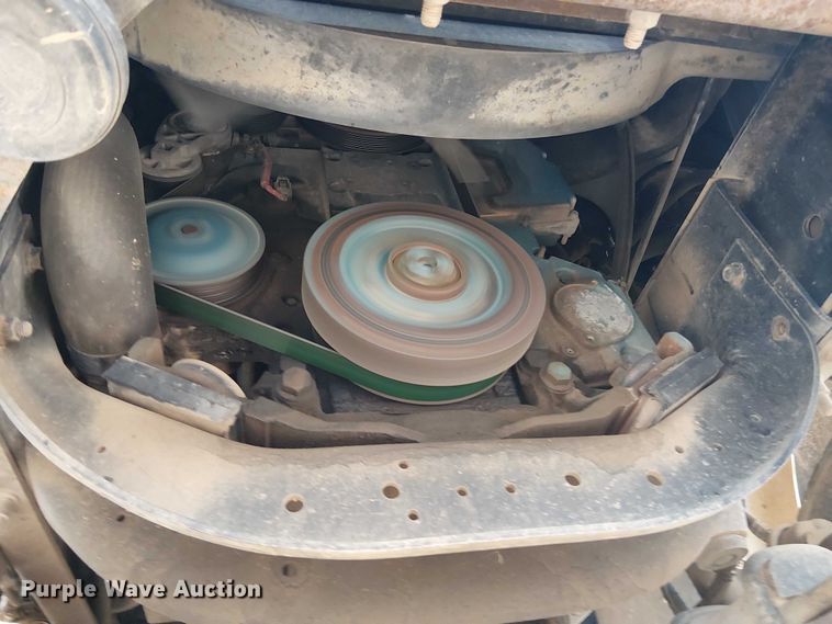 image for item DU3113 2005 International 7300 bucket truck