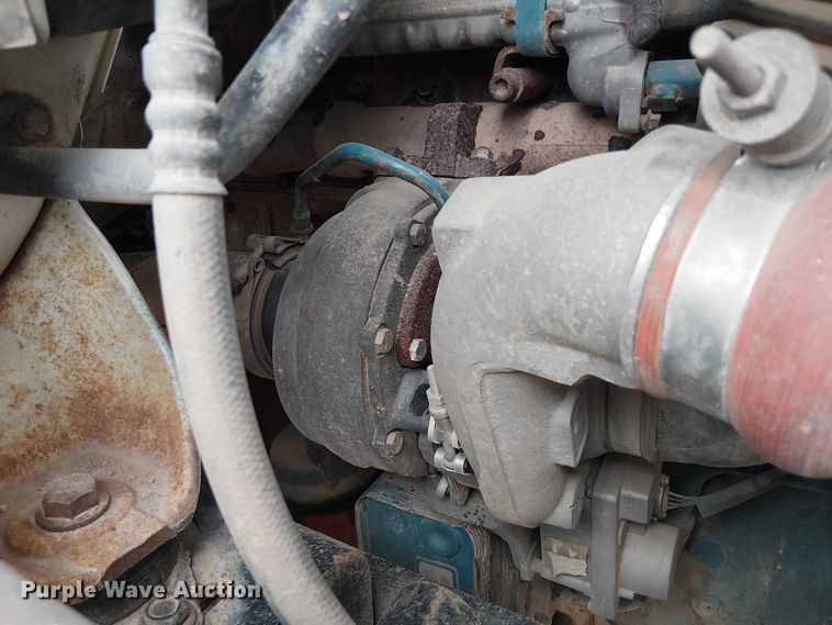 image for item DU3113 2005 International 7300 bucket truck