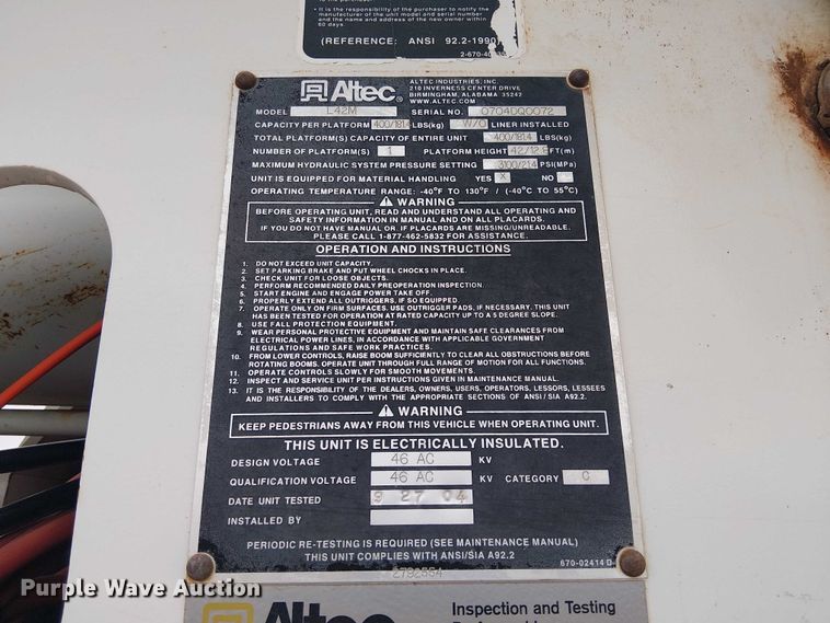 image for item DU3113 2005 International 7300 bucket truck