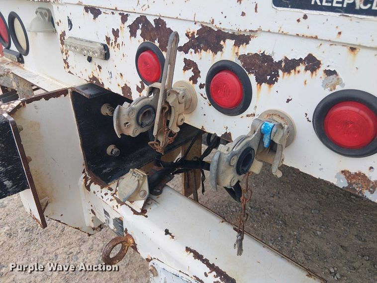 image for item DU3114 2007 International 7300 bucket truck