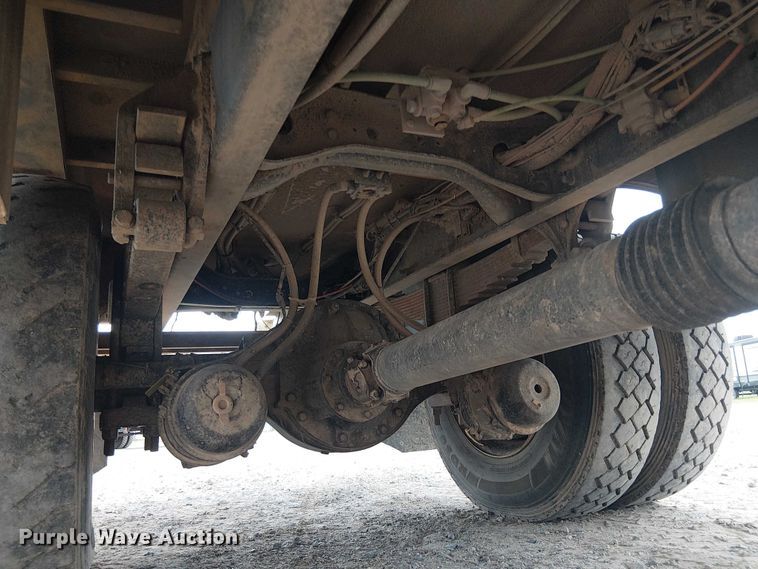 image for item DU3114 2007 International 7300 bucket truck