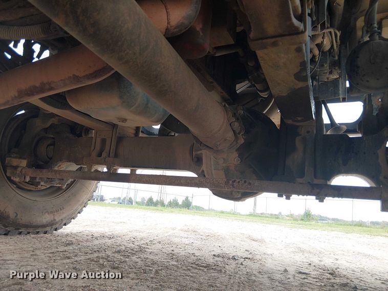 image for item DU3114 2007 International 7300 bucket truck