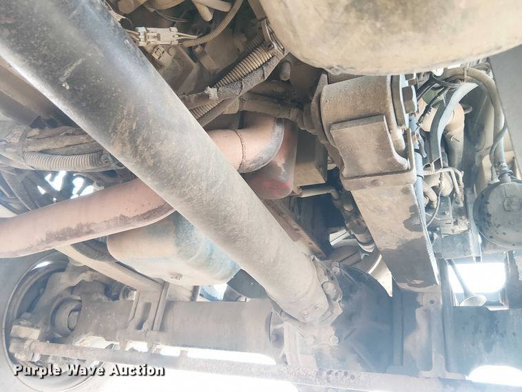 image for item DU3114 2007 International 7300 bucket truck