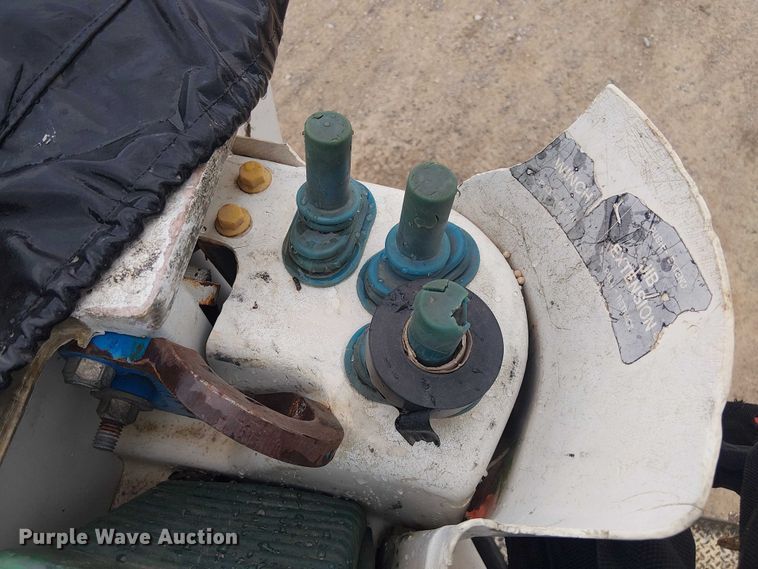 image for item DU3114 2007 International 7300 bucket truck