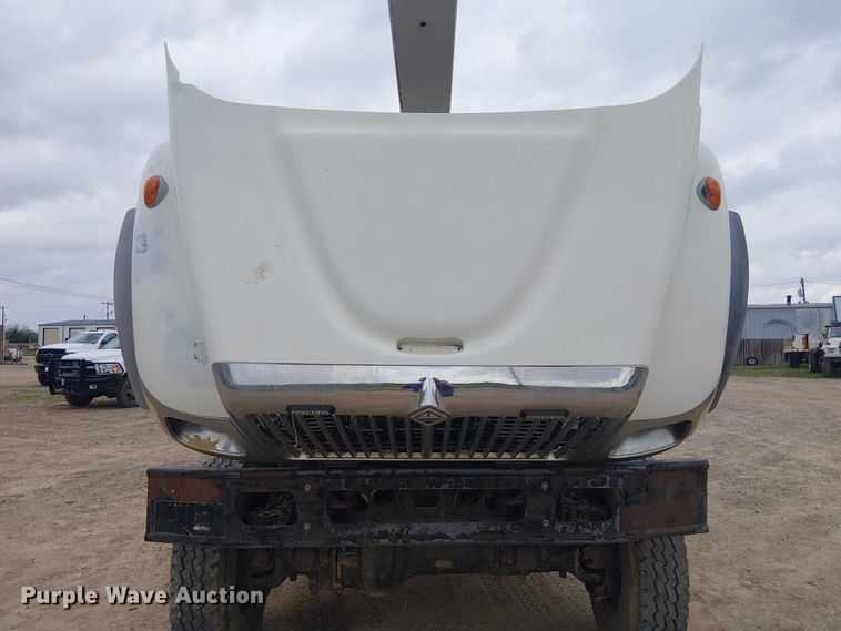image for item DU3114 2007 International 7300 bucket truck