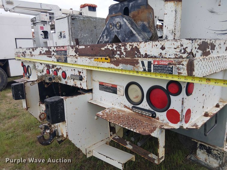 image for item DU3114 2007 International 7300 bucket truck