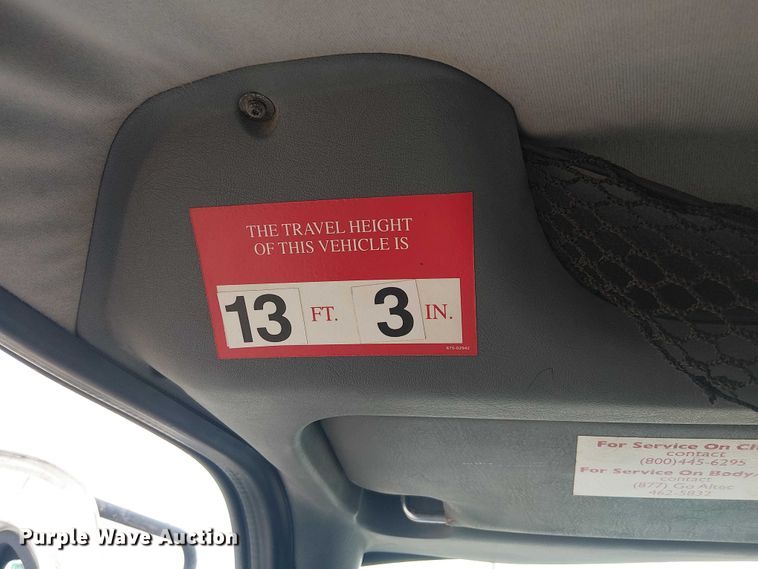 image for item DU3114 2007 International 7300 bucket truck