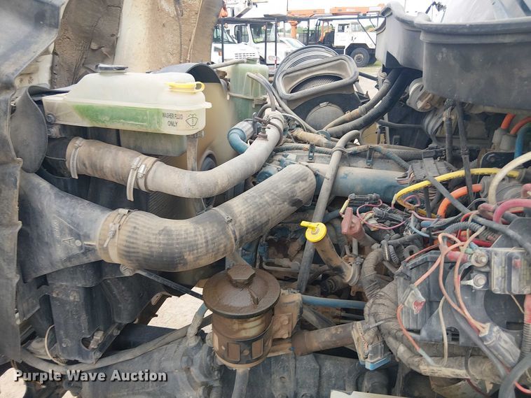 image for item DU3114 2007 International 7300 bucket truck