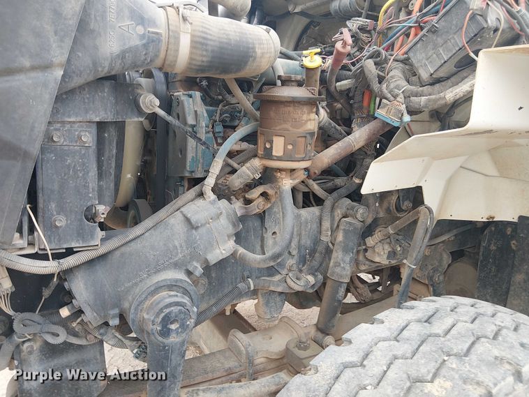 image for item DU3114 2007 International 7300 bucket truck