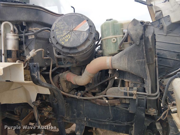 image for item DU3114 2007 International 7300 bucket truck