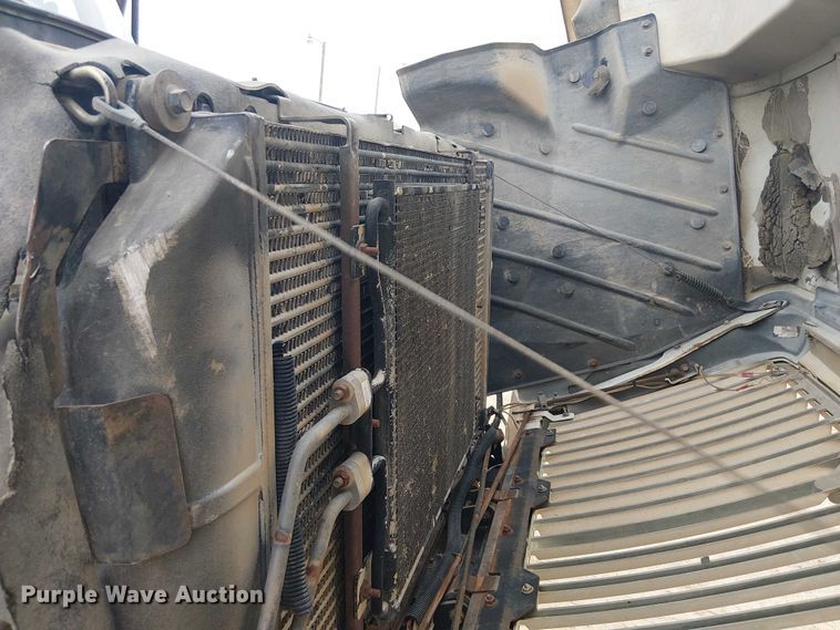 image for item DU3114 2007 International 7300 bucket truck