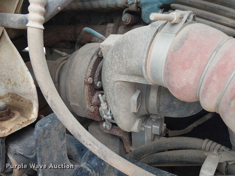 image for item DU3114 2007 International 7300 bucket truck