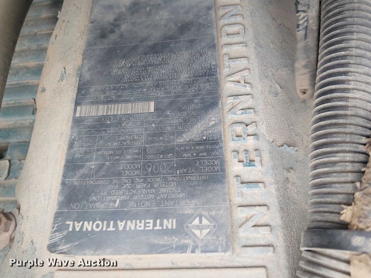 image for item DU3114 2007 International 7300 bucket truck