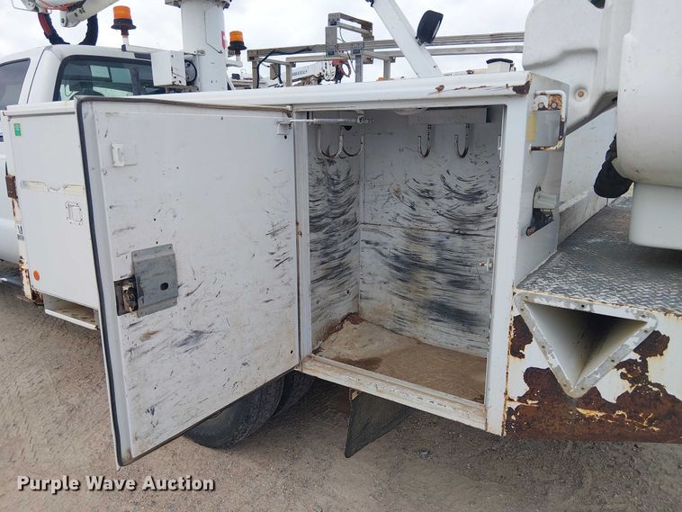 image for item DU3115 2005 Ford F550 