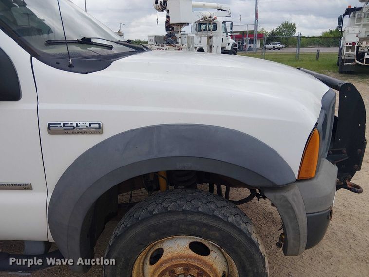 image for item DU3115 2005 Ford F550 