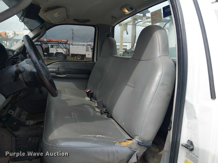 image for item DU3115 2005 Ford F550 