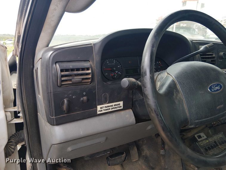 image for item DU3115 2005 Ford F550 