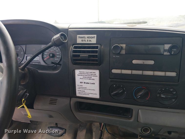 image for item DU3115 2005 Ford F550 