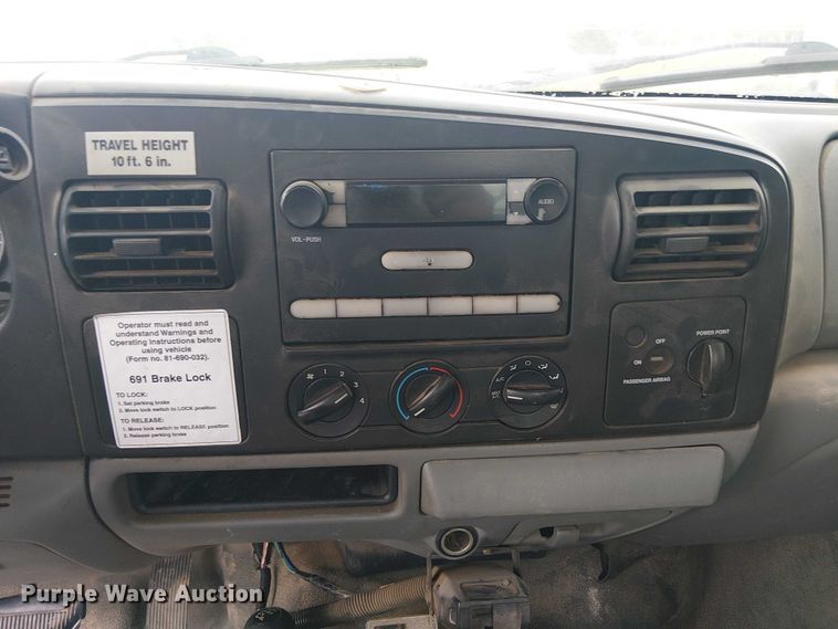 image for item DU3115 2005 Ford F550 