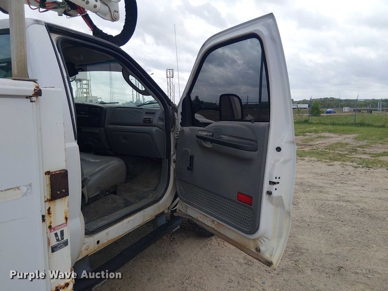 image for item DU3115 2005 Ford F550 