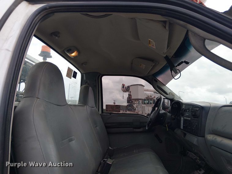 image for item DU3115 2005 Ford F550 