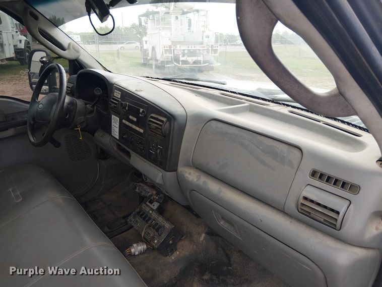 image for item DU3115 2005 Ford F550 