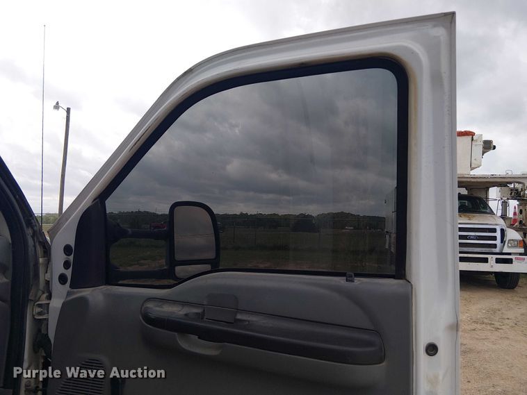 image for item DU3115 2005 Ford F550 