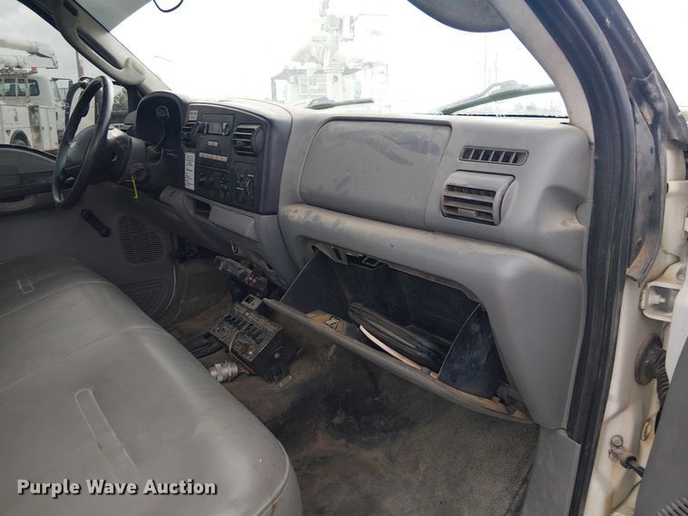 image for item DU3115 2005 Ford F550 