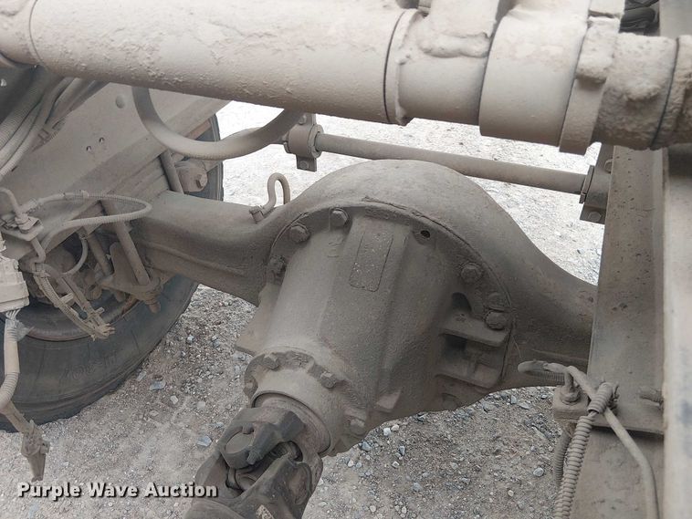 image for item DU3116 2005 GMC C7500 forestry bucket truck