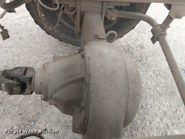 image for item DU3116 2005 GMC C7500 forestry bucket truck