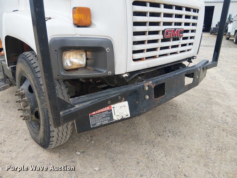 image for item DU3116 2005 GMC C7500 forestry bucket truck