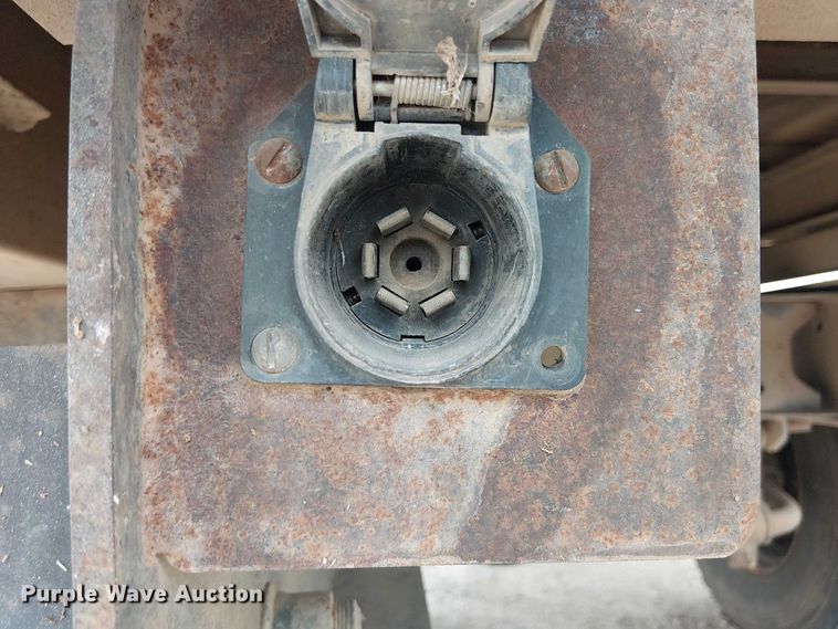 image for item DU3116 2005 GMC C7500 forestry bucket truck