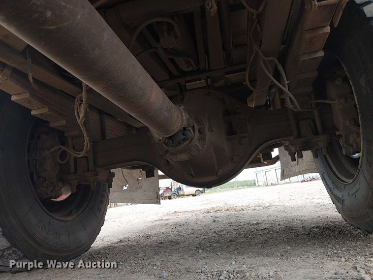 image for item DU3116 2005 GMC C7500 forestry bucket truck