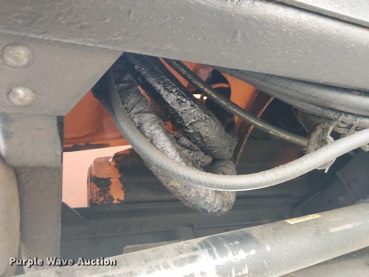 image for item DU3116 2005 GMC C7500 forestry bucket truck